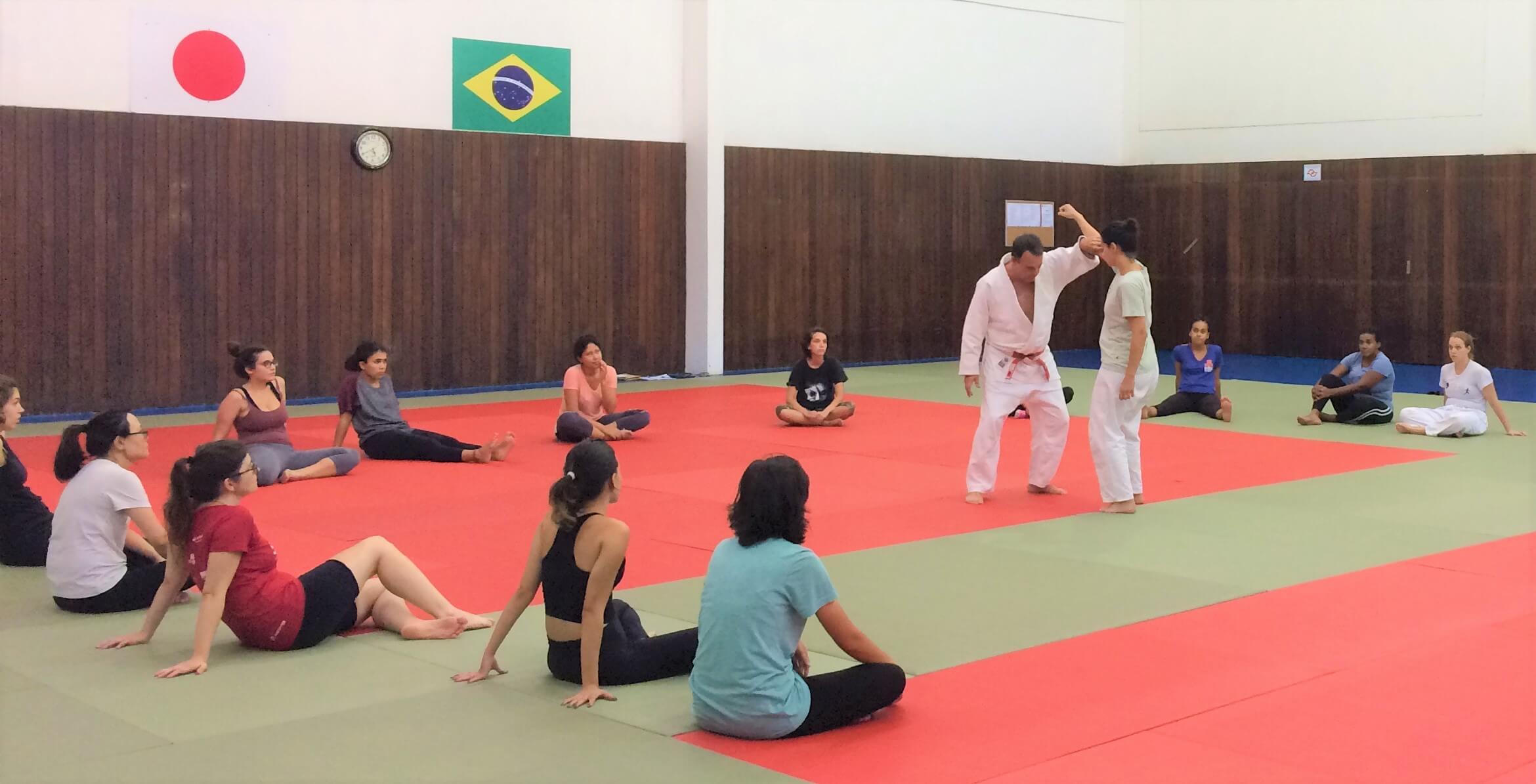 Defesa Pessoal Feminina – USP e externo