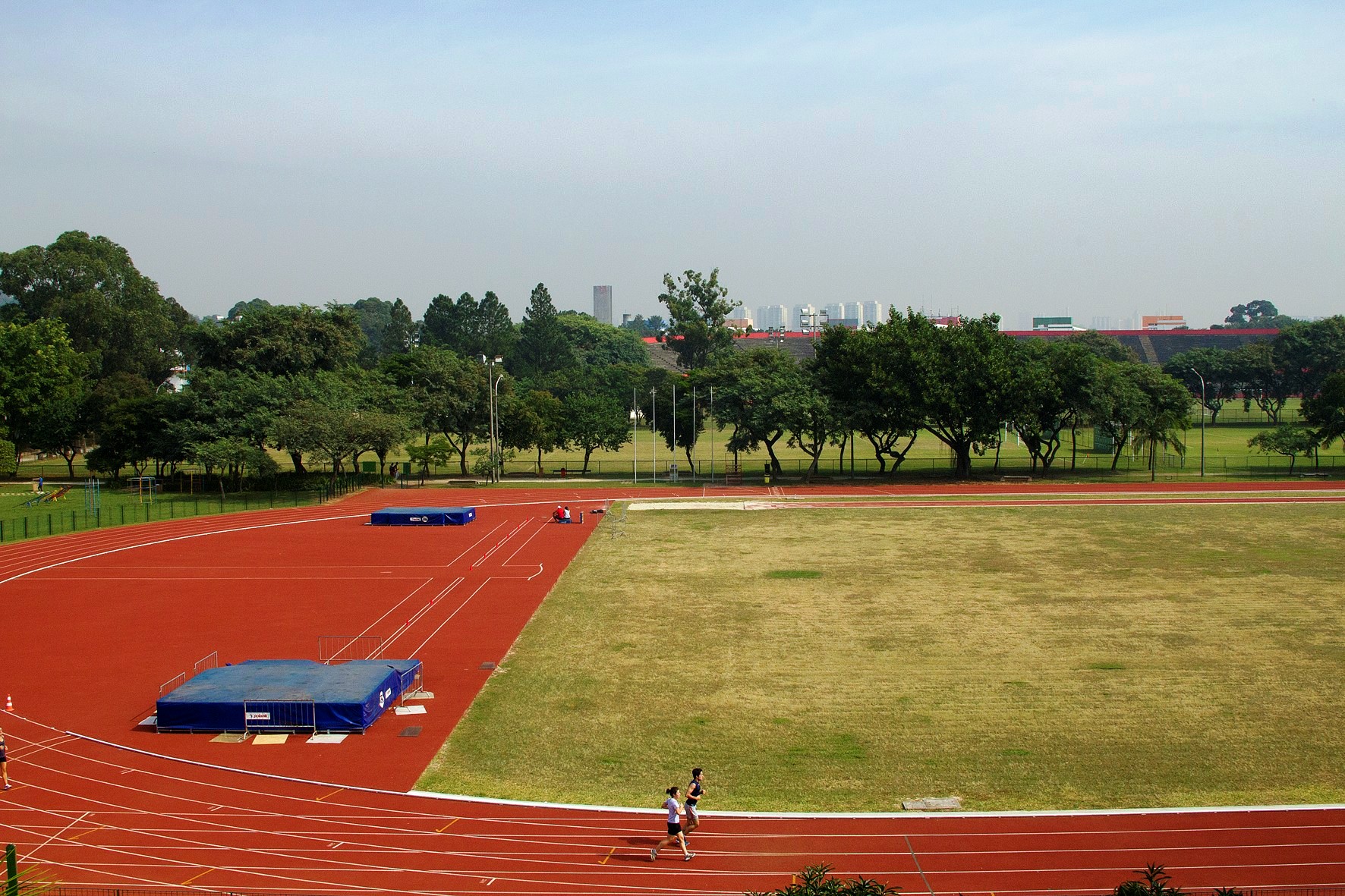 CEPEUSP - Centro de Práticas Esportivas da USP – Você quer jogar Spikeball?